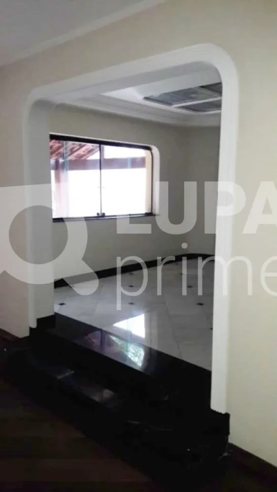 Casa, 4 quartos, 440 m² - Foto 4