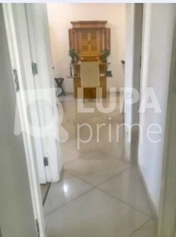 Apartamento à venda com 2 quartos, 61m² - Foto 4