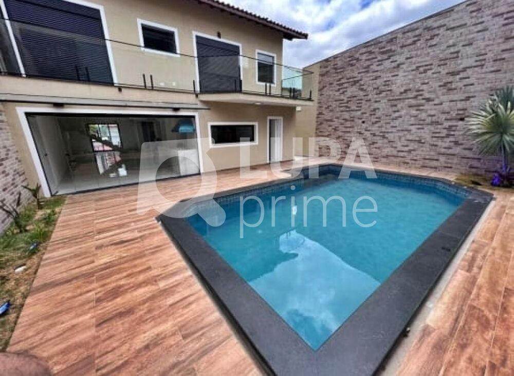 Casa, 3 quartos, 550 m² - Foto 2