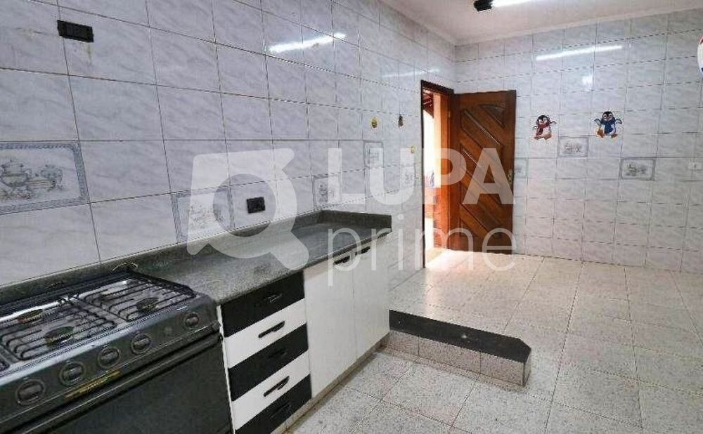 Casa, 5 quartos, 217 m² - Foto 2