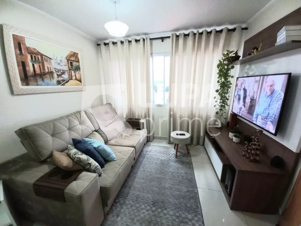 Apartamento à venda com 2 quartos, 63m² - Foto 1