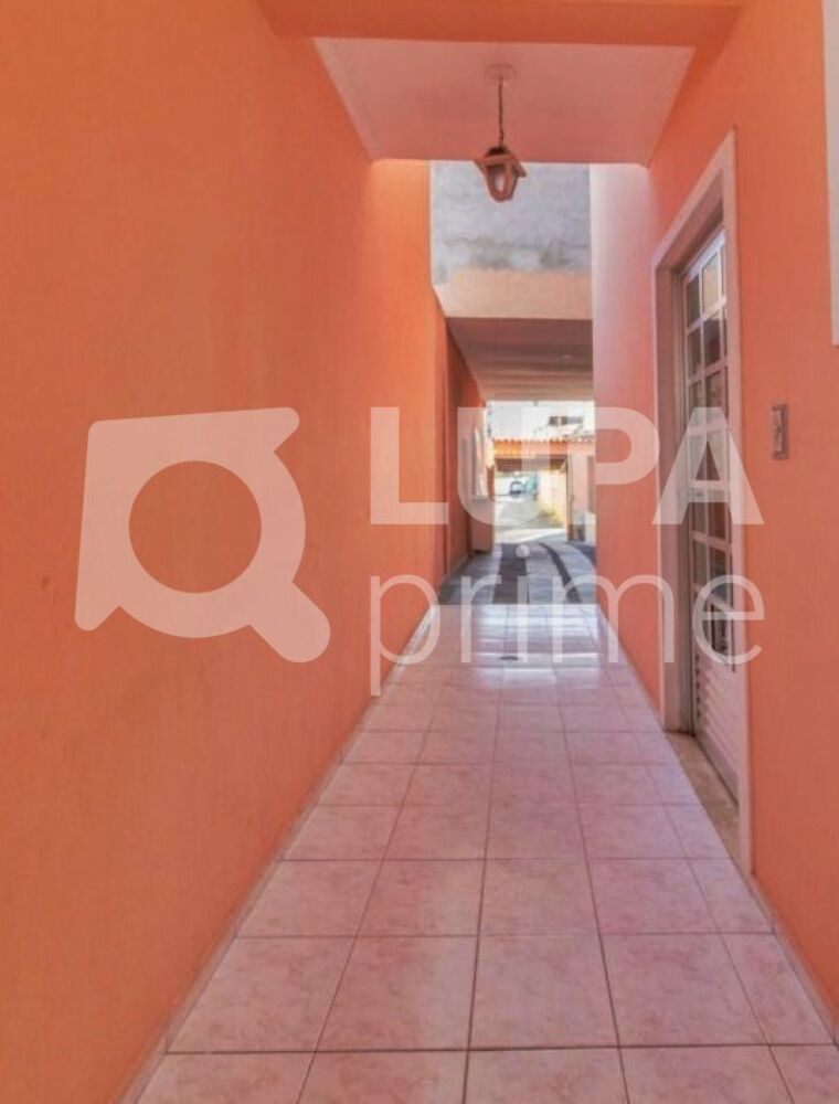 Casa à venda com 4 quartos, 219m² - Foto 10