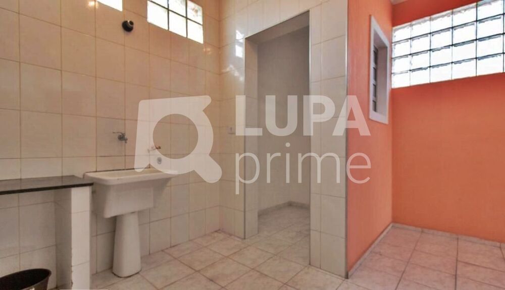 Casa à venda com 4 quartos, 219m² - Foto 8