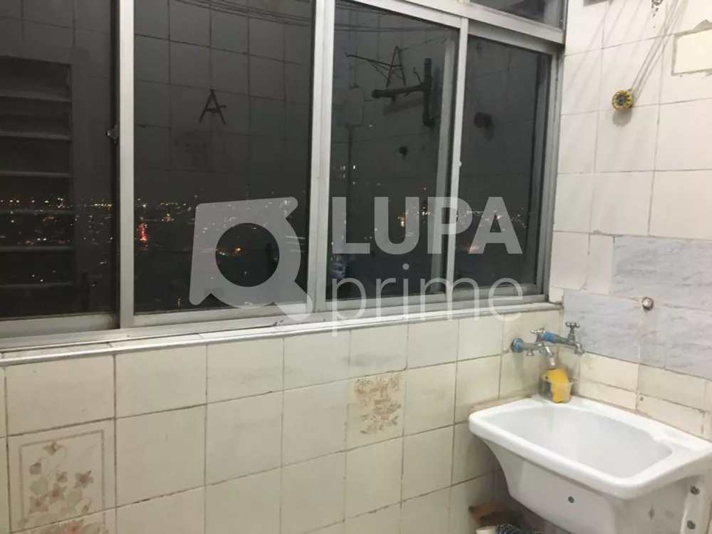 Apartamento à venda com 2 quartos, 80m² - Foto 9