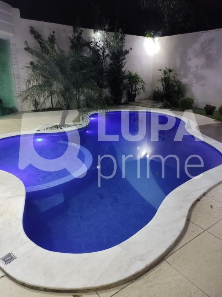 Casa, 3 quartos, 300 m² - Foto 11