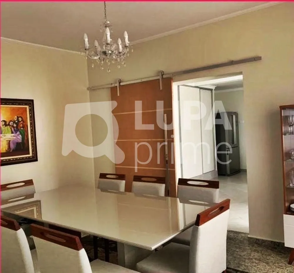Casa, 3 quartos, 293 m² - Foto 4