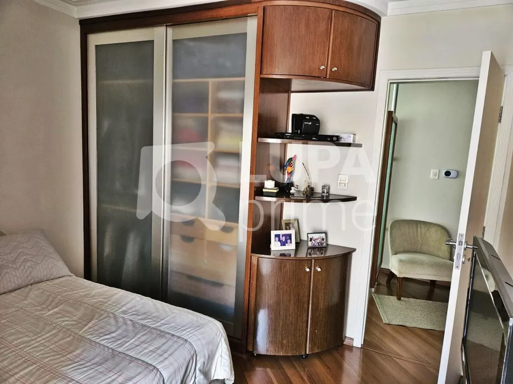 Casa à venda com 3 quartos, 323m² - Foto 14