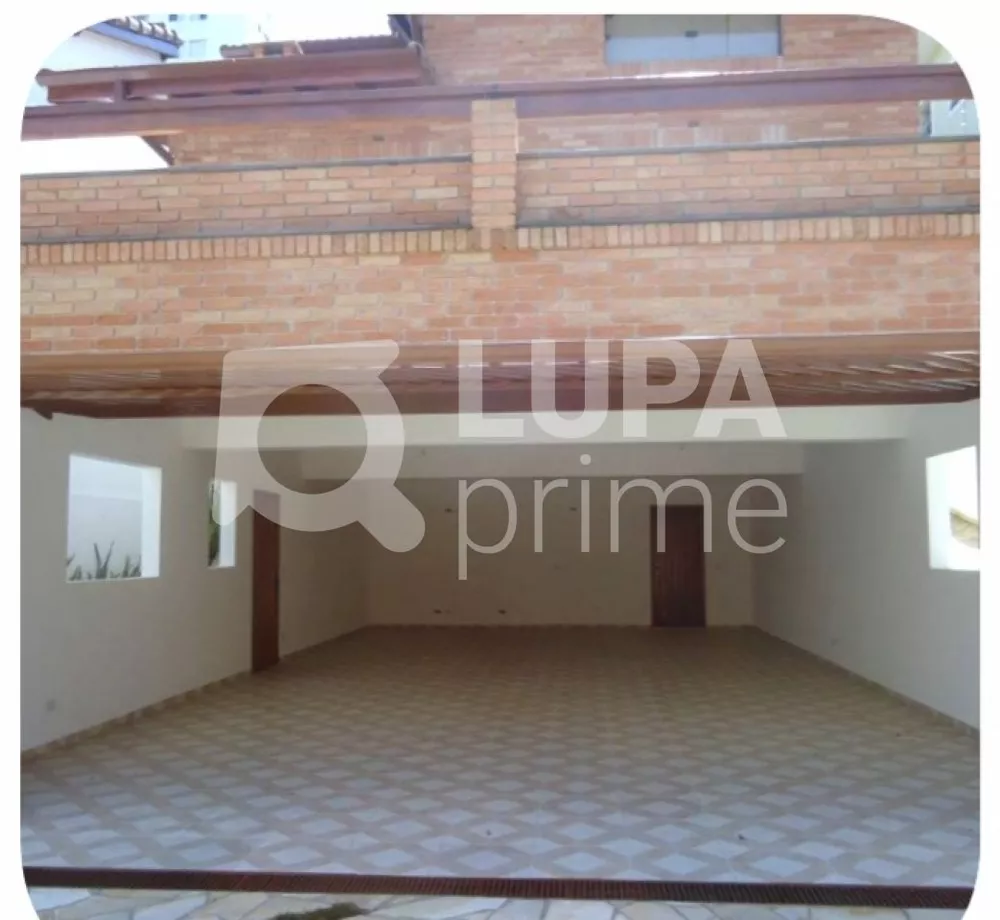 Casa à venda com 4 quartos, 473m² - Foto 2