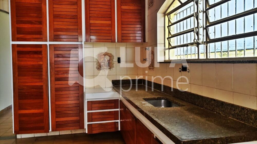 Casa, 3 quartos, 183 m² - Foto 2