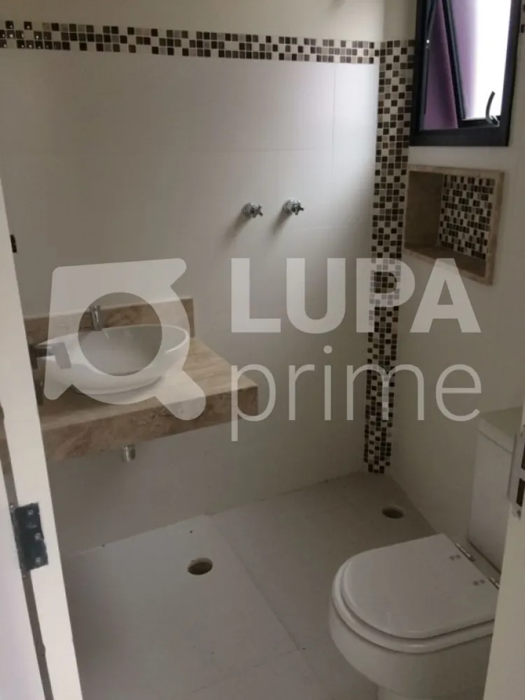 Casa, 4 quartos, 490 m² - Foto 1