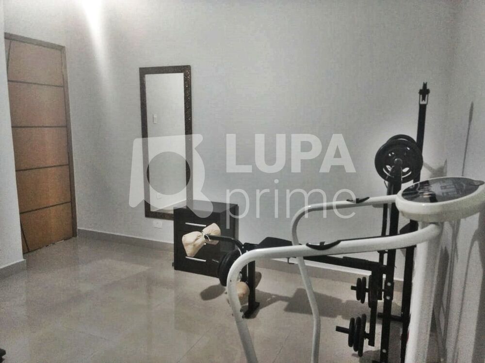 Casa à venda com 3 quartos, 195m² - Foto 4