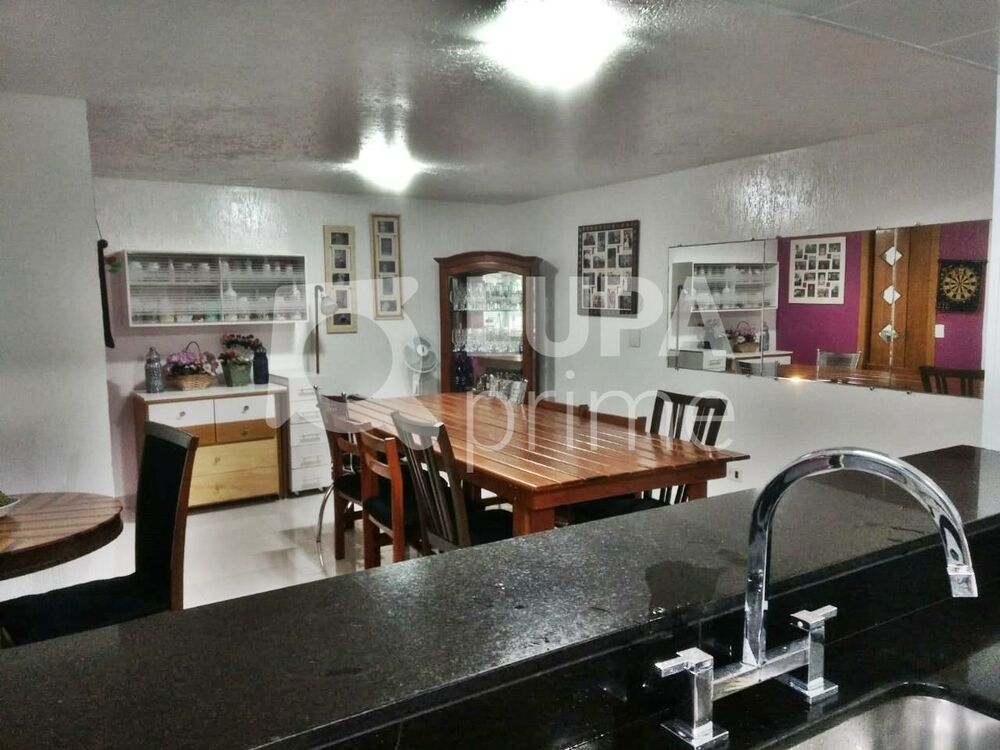 Casa à venda com 3 quartos, 195m² - Foto 10