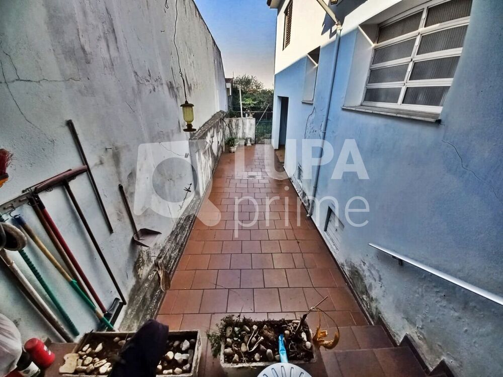 Casa à venda com 4 quartos, 110m² - Foto 4