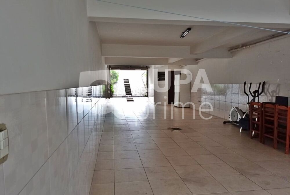 Casa, 3 quartos, 248 m² - Foto 3