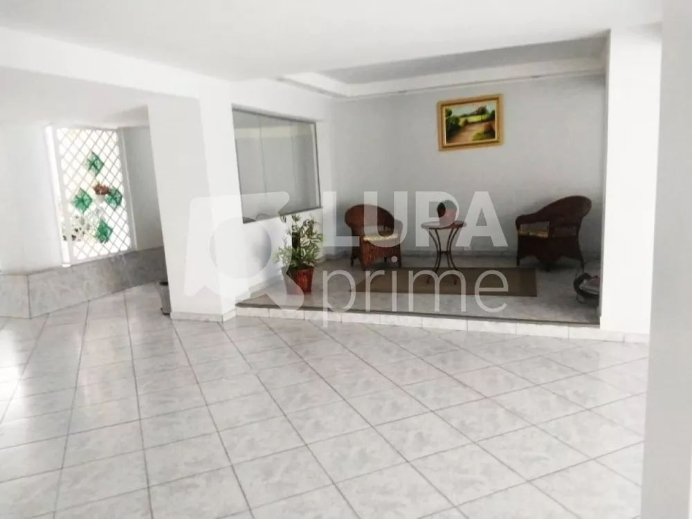 Apartamento à venda com 3 quartos, 66m² - Foto 1