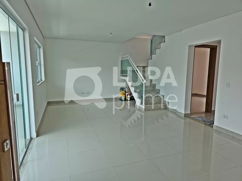 Casa à venda com 4 quartos, 185m² - Foto 1