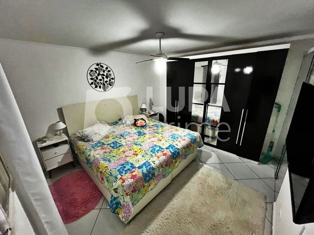 Casa, 4 quartos, 115 m² - Foto 1