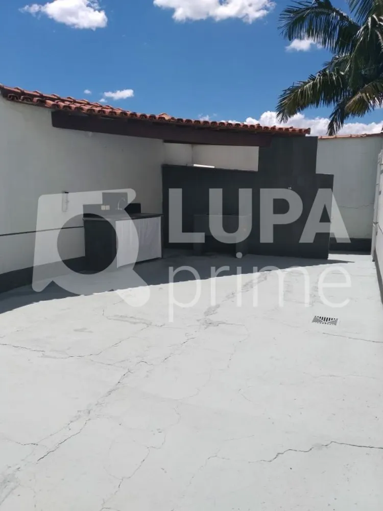 Casa, 3 quartos, 341 m² - Foto 2