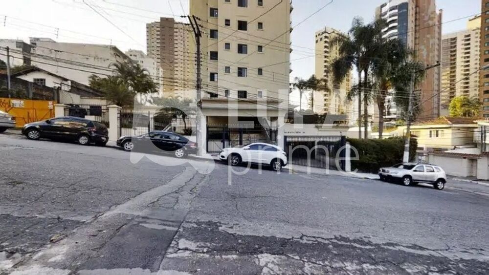 Apartamento à venda com 3 quartos, 140m² - Foto 1