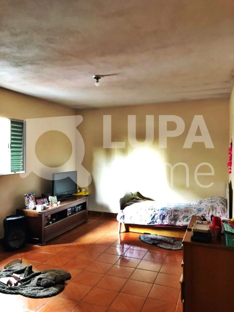 Casa, 3 quartos, 188 m² - Foto 1