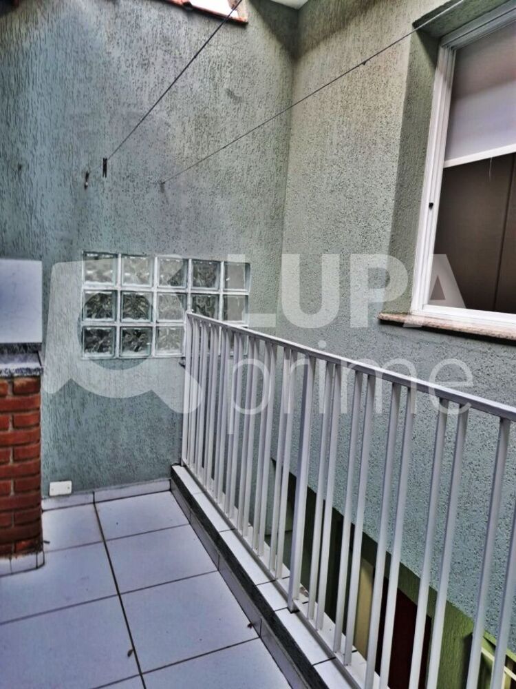 Casa à venda com 3 quartos, 107m² - Foto 17