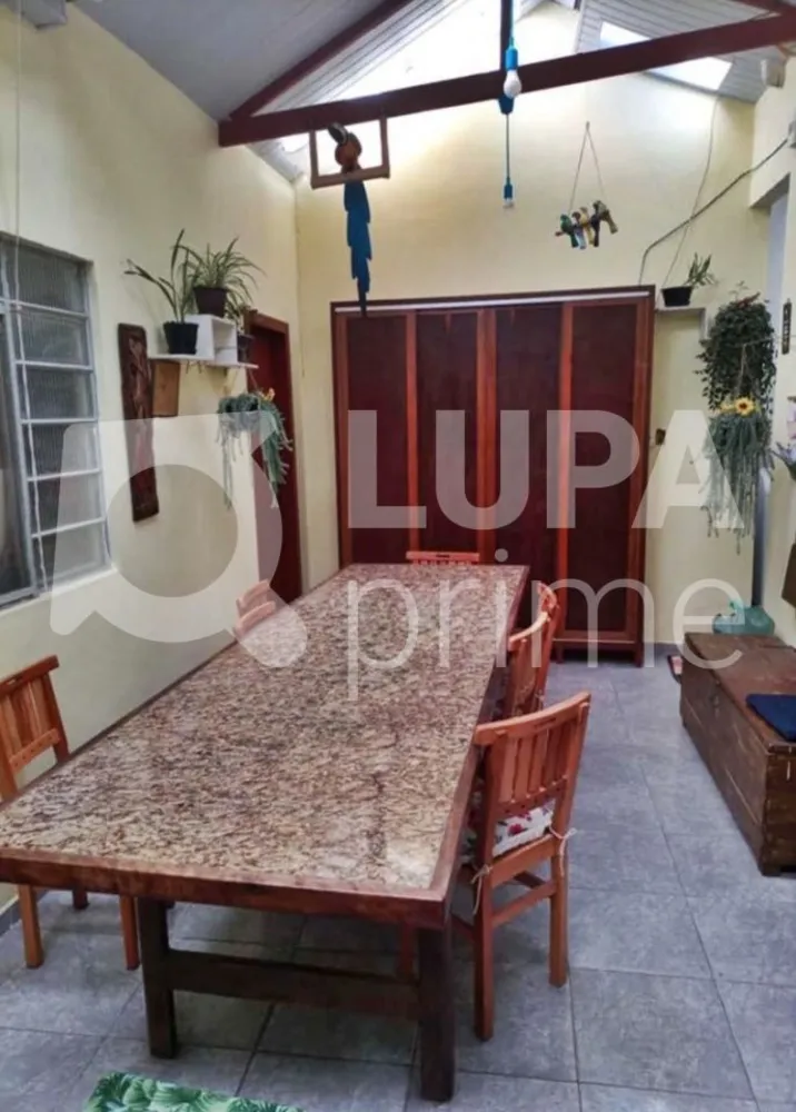 Casa, 6 quartos, 157 m² - Foto 3