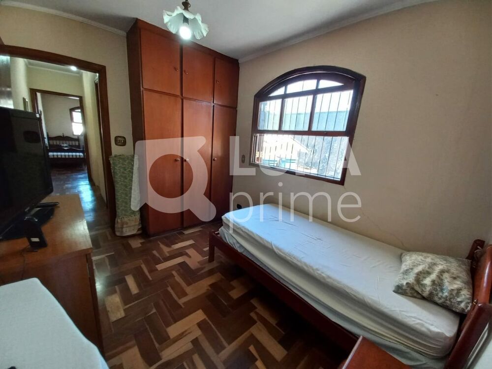 Casa à venda com 2 quartos, 150m² - Foto 3
