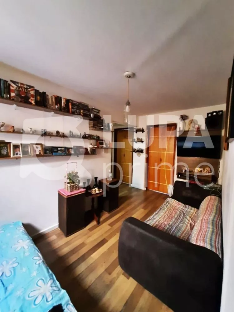 Apartamento à venda com 3 quartos, 100m² - Foto 1