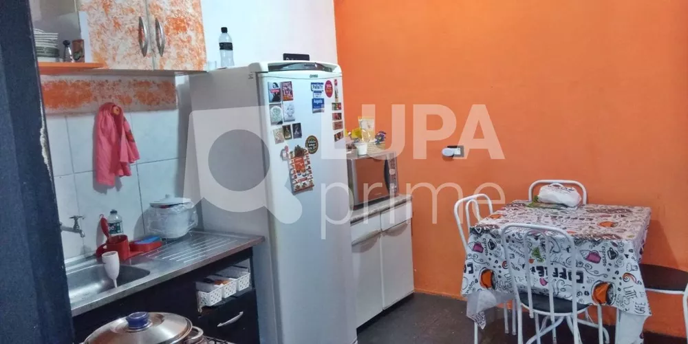 Casa à venda com 6 quartos, 330m² - Foto 10