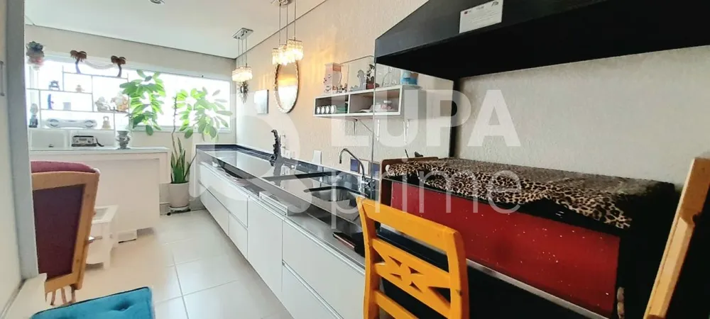 Apartamento, 4 quartos, 213 m² - Foto 2