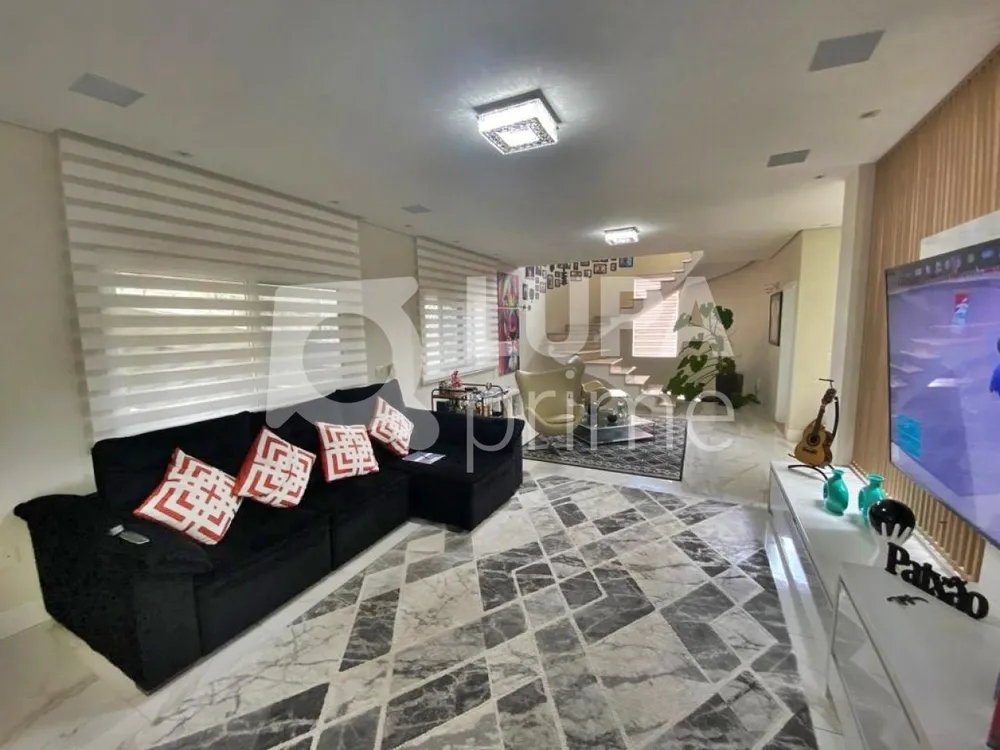 Casa, 4 quartos, 550 m² - Foto 1