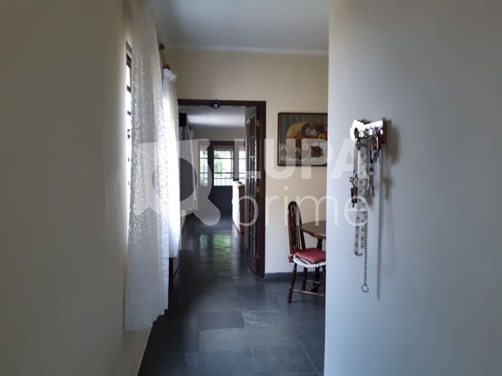 Casa, 5 quartos, 356 m² - Foto 2