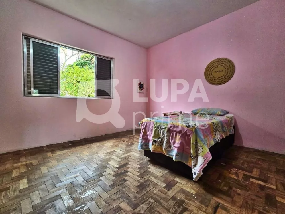 Casa à venda com 3 quartos, 210m² - Foto 6