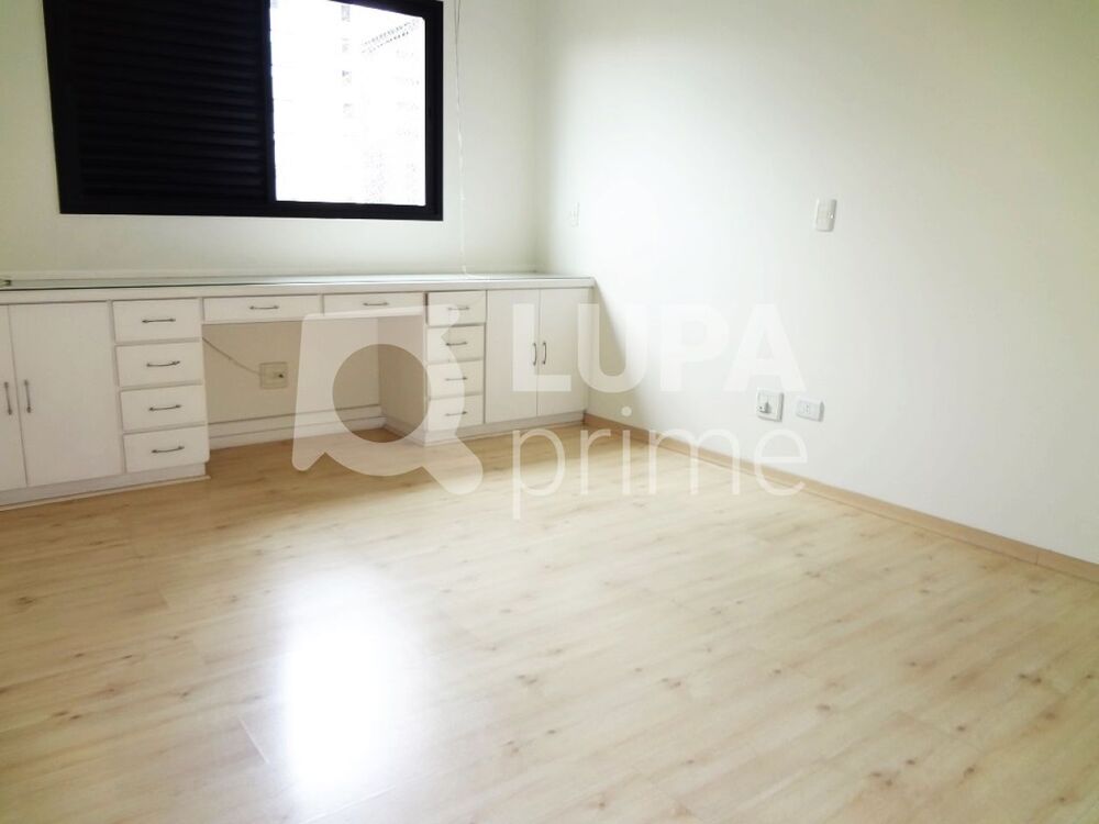Apartamento, 3 quartos, 460 m² - Foto 1
