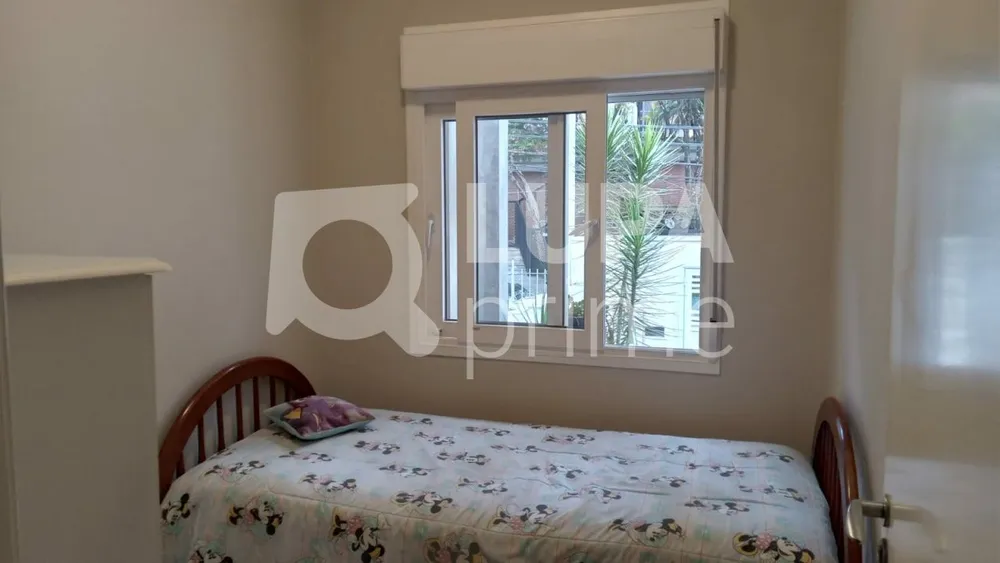 Casa, 3 quartos, 218 m² - Foto 2