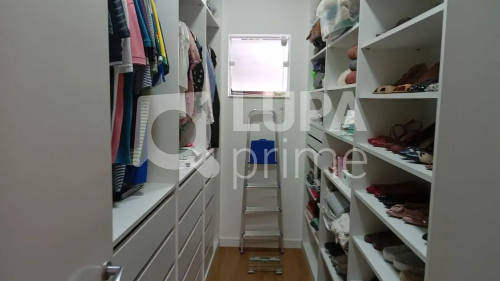 Casa, 3 quartos, 218 m² - Foto 6