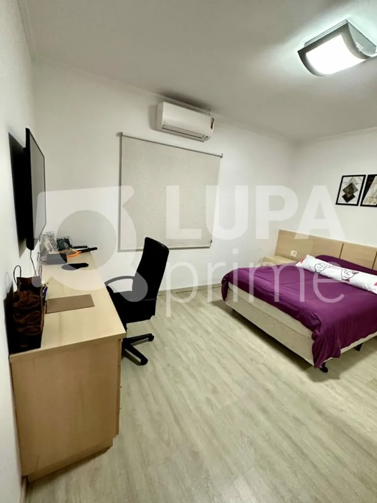 Casa, 3 quartos, 298 m² - Foto 2