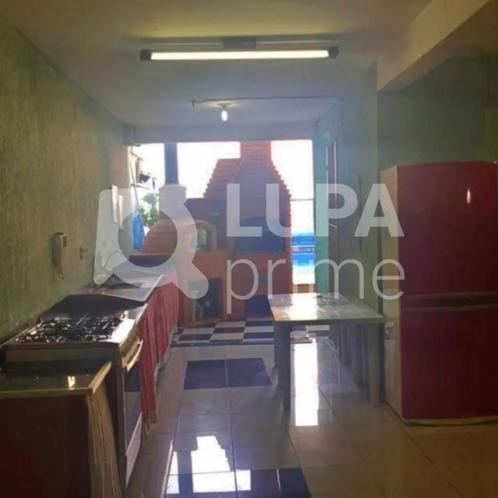 Casa, 3 quartos, 240 m² - Foto 6