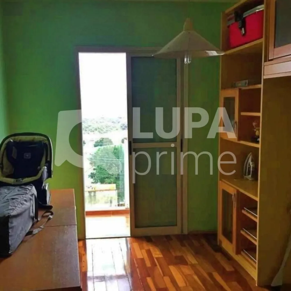 Casa, 3 quartos, 240 m² - Foto 5