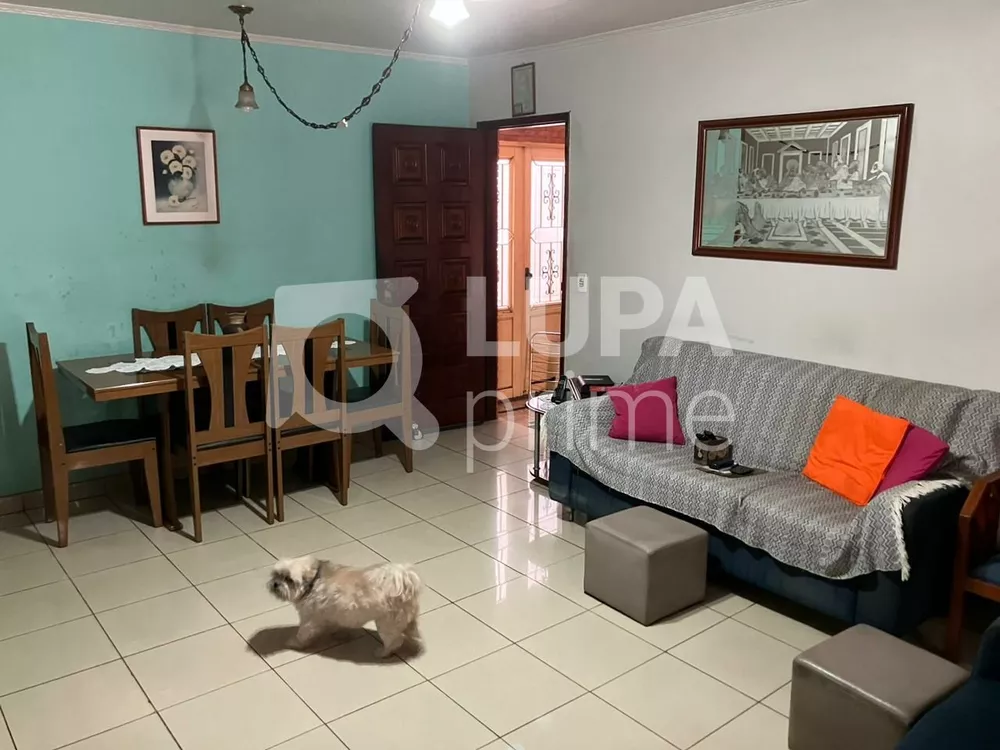 Casa à venda com 3 quartos, 131m² - Foto 4