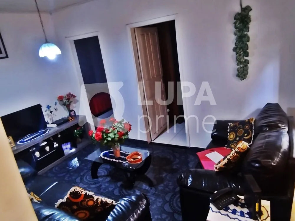Casa, 6 quartos, 172 m² - Foto 1