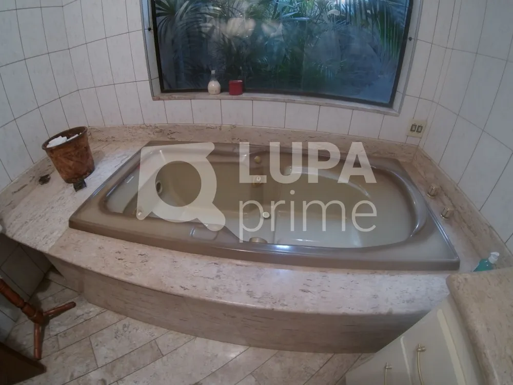 Casa, 3 quartos, 250 m² - Foto 11