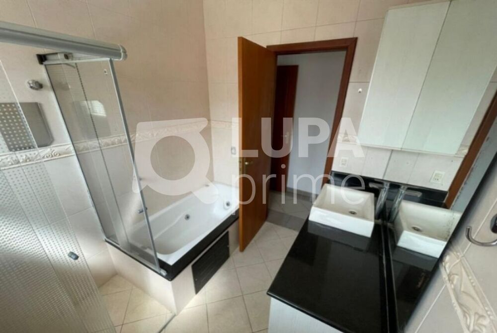 Casa à venda com 3 quartos, 227m² - Foto 6