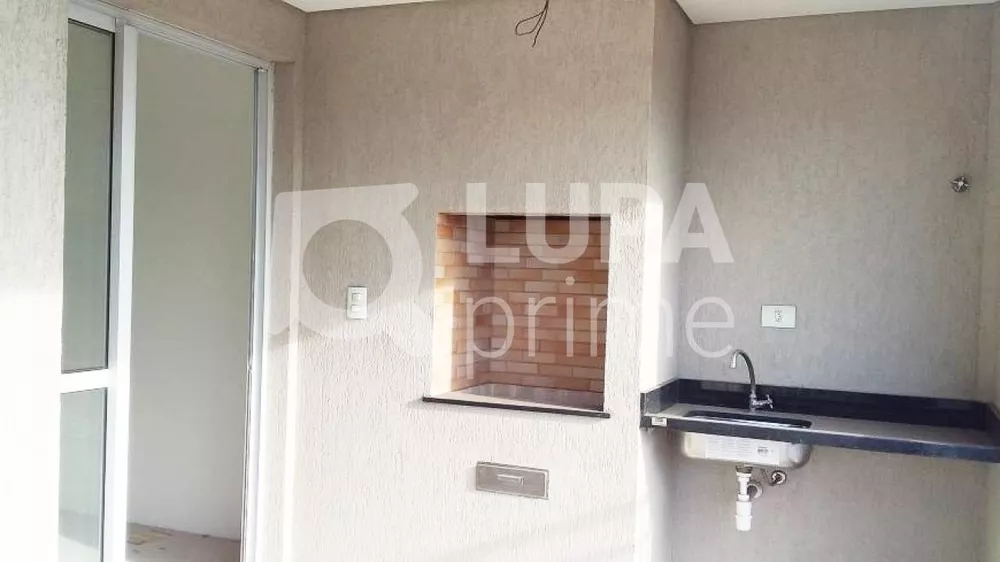 Apartamento à venda com 3 quartos, 78m² - Foto 2