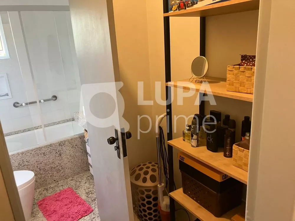 Casa à venda com 3 quartos, 171m² - Foto 4