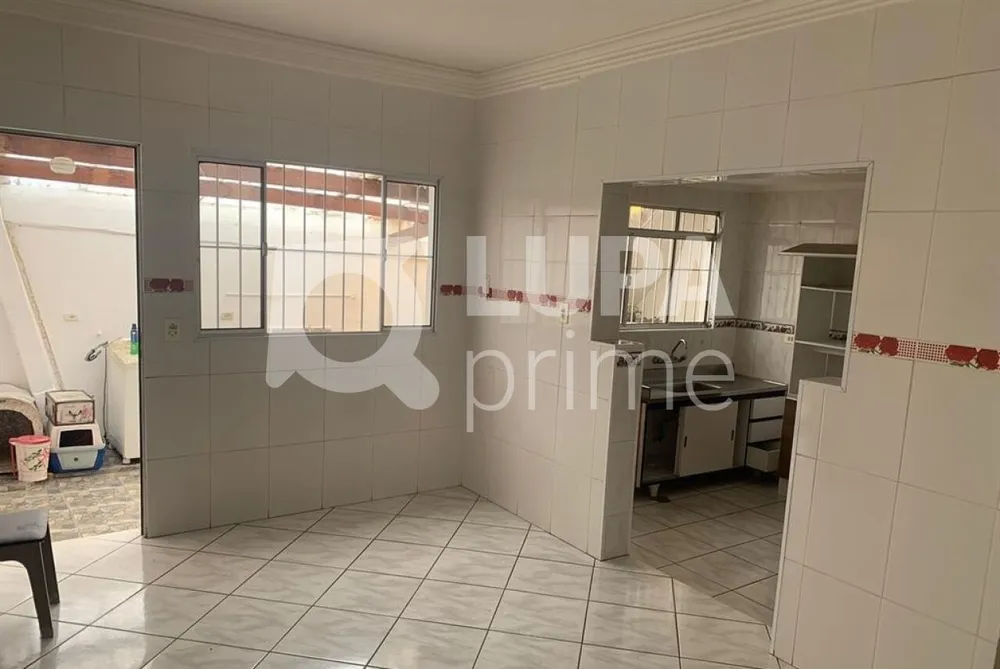 Casa, 3 quartos, 212 m² - Foto 1
