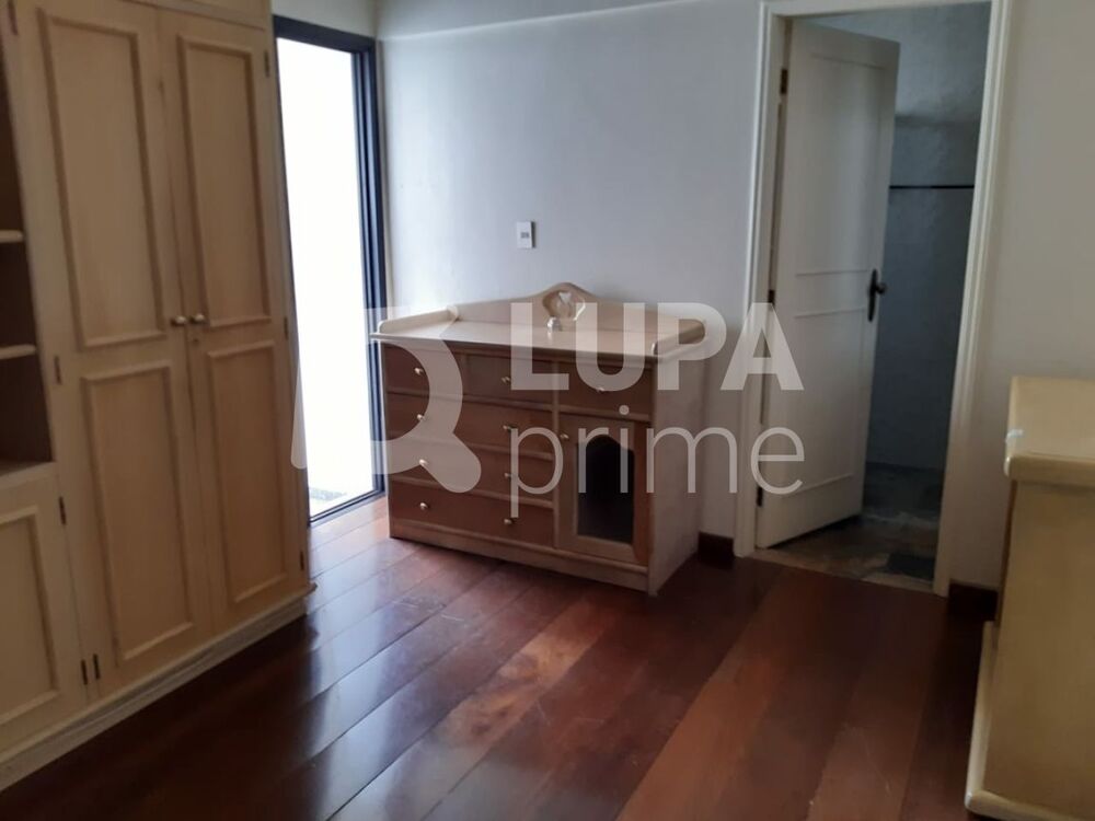 Apartamento, 3 quartos, 290 m² - Foto 8