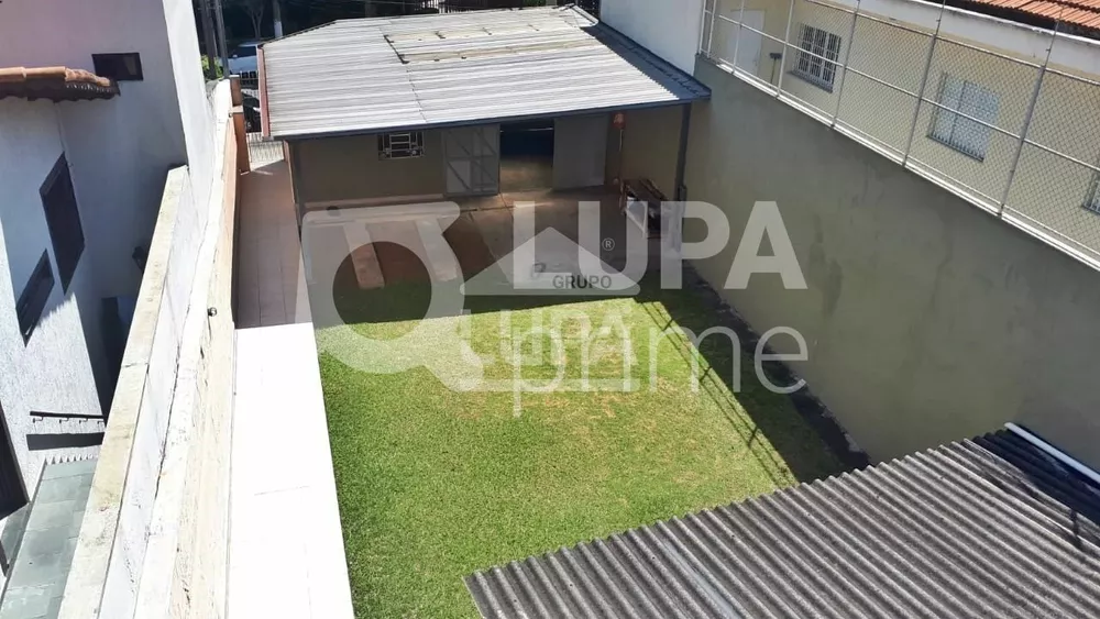 Casa à venda com 3 quartos, 100m² - Foto 14