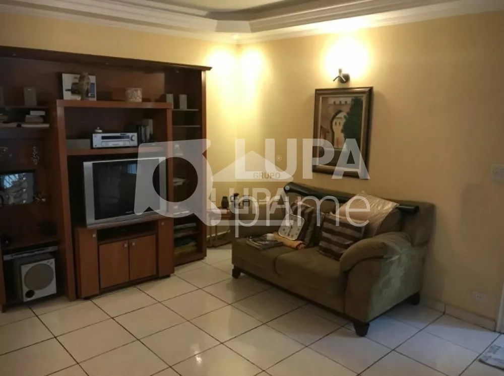 Casa à venda com 3 quartos, 250m² - Foto 2