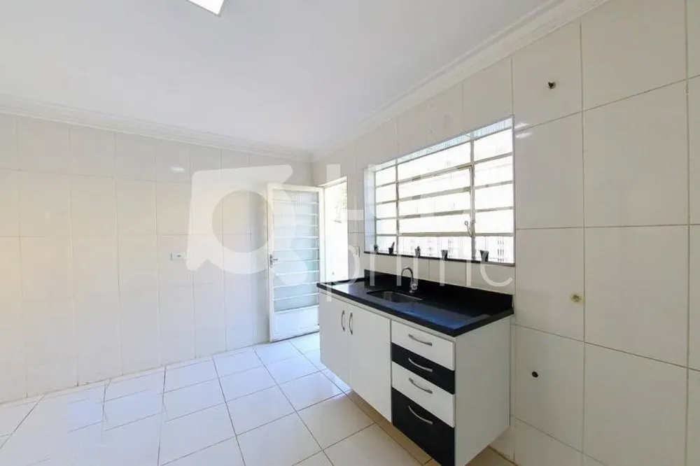 Casa, 3 quartos, 249 m² - Foto 3